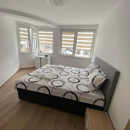 Apartment Central Square Varna